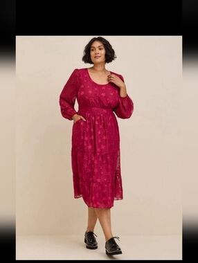Torrid Star Embroidered Sheer Long Sleeve Dress Burgundy NWT Size 4